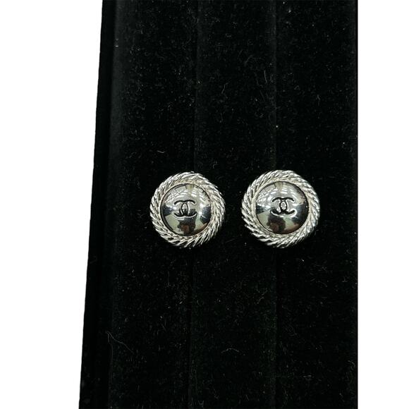 VTG Authentic Chanel Silver Tone Clip-On Earrings - Picture 2 of 4